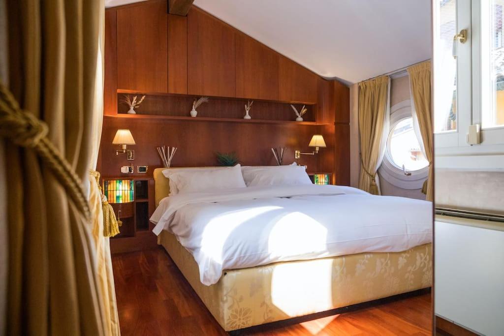 Carbonesi Luxury - Centro Storico Daire Bolonya Dış mekan fotoğraf