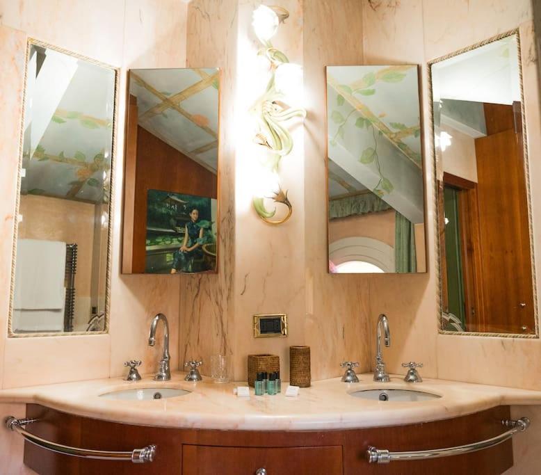 Carbonesi Luxury - Centro Storico Daire Bolonya Dış mekan fotoğraf