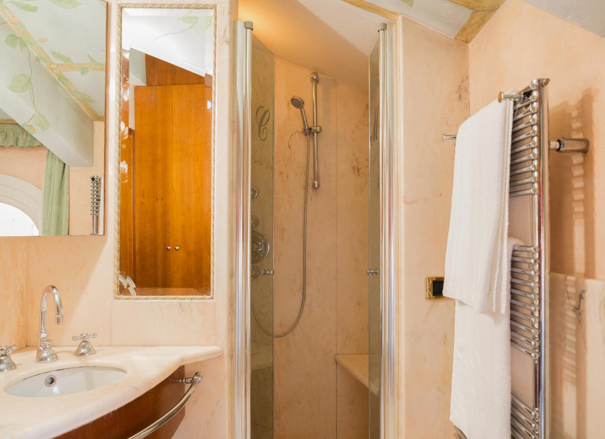 Carbonesi Luxury - Centro Storico Daire Bolonya Dış mekan fotoğraf