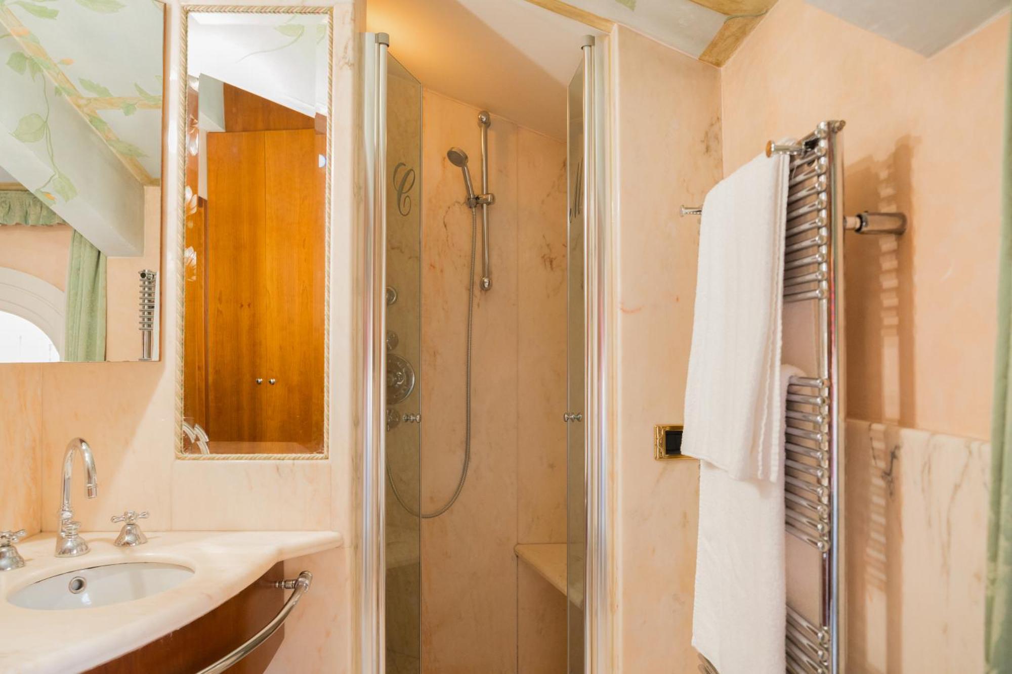 Carbonesi Luxury - Centro Storico Daire Bolonya Dış mekan fotoğraf